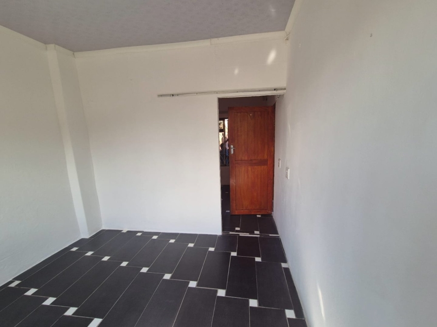 To Let 2 Bedroom Property for Rent in Merewent KwaZulu-Natal