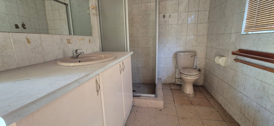 4 Bedroom Property for Sale in Aviary Hill KwaZulu-Natal