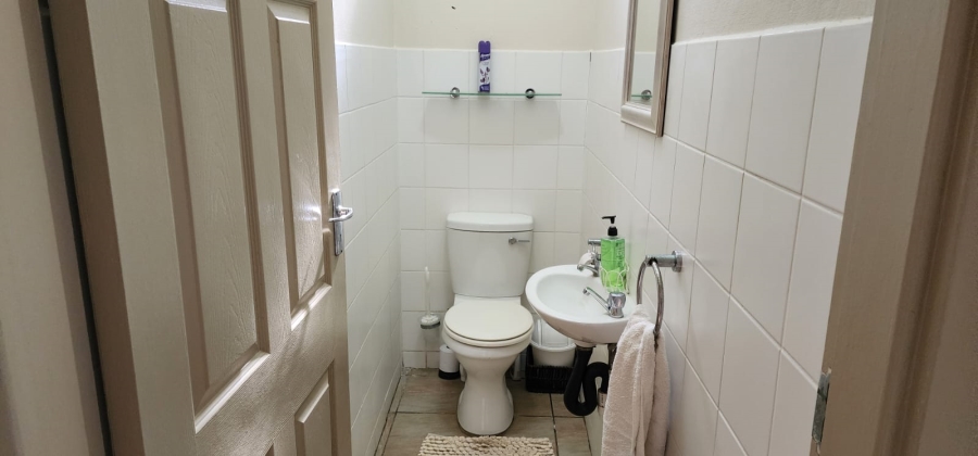 3 Bedroom Property for Sale in Southport KwaZulu-Natal
