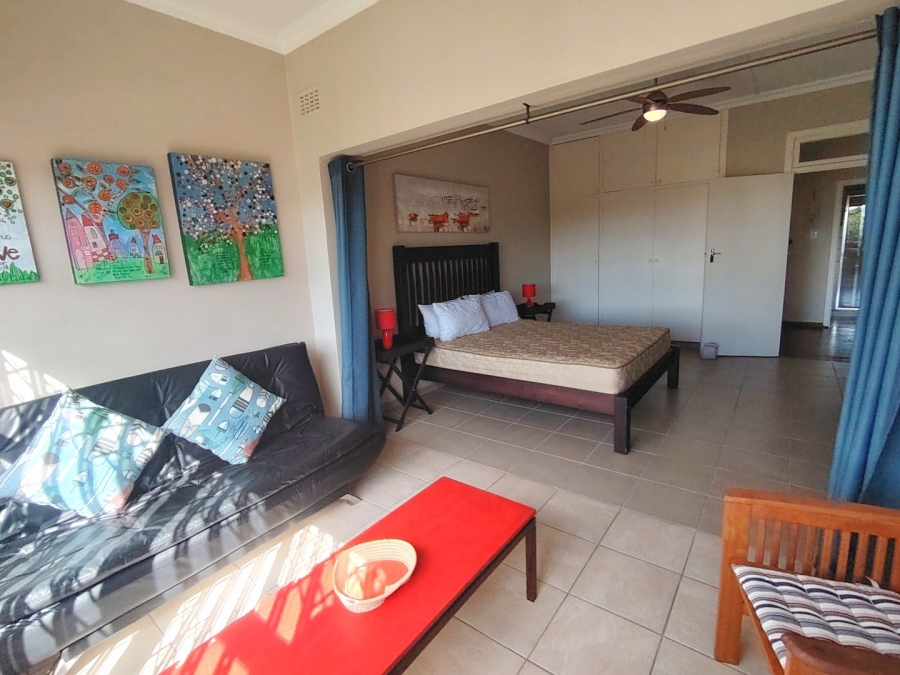2 Bedroom Property for Sale in St Michaels On Sea KwaZulu-Natal