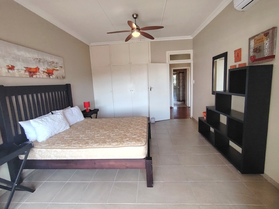 2 Bedroom Property for Sale in St Michaels On Sea KwaZulu-Natal