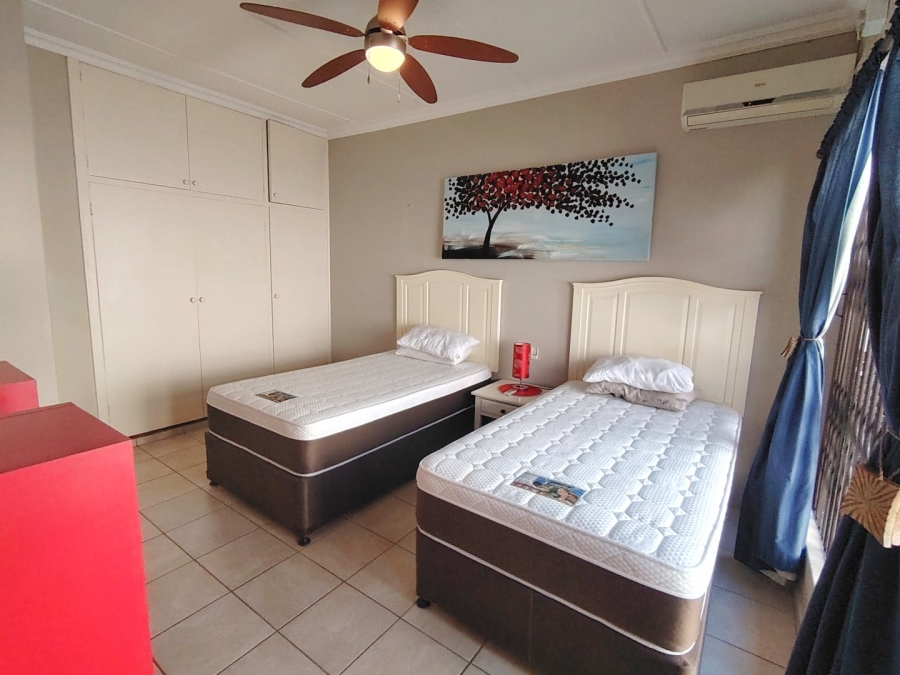 2 Bedroom Property for Sale in St Michaels On Sea KwaZulu-Natal