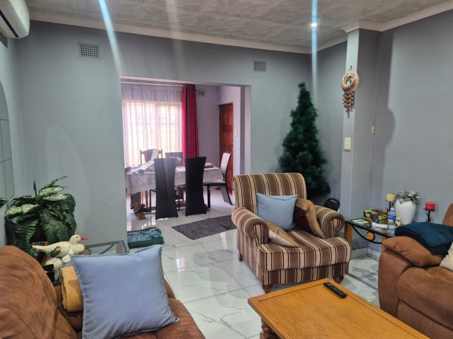 3 Bedroom Property for Sale in Palmview KwaZulu-Natal