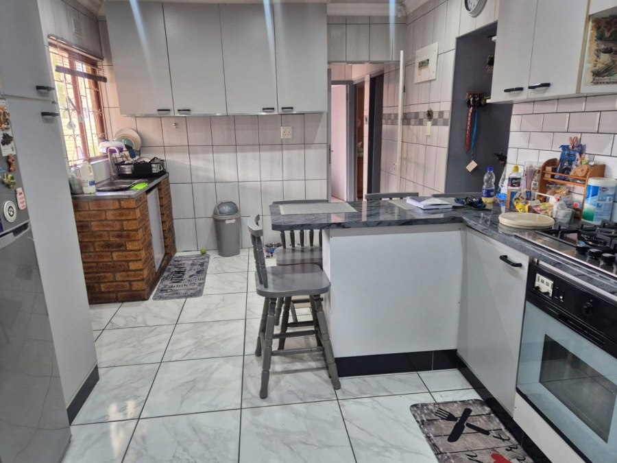 3 Bedroom Property for Sale in Palmview KwaZulu-Natal