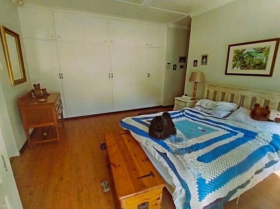 5 Bedroom Property for Sale in Umtentweni KwaZulu-Natal