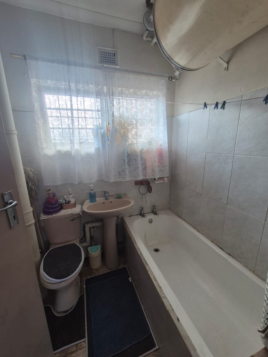 2 Bedroom Property for Sale in Wentworth KwaZulu-Natal