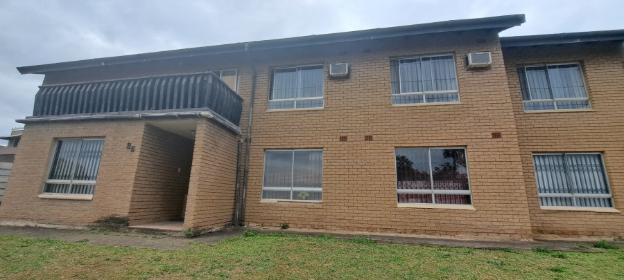 7 Bedroom Property for Sale in Reservoir Hills KwaZulu-Natal