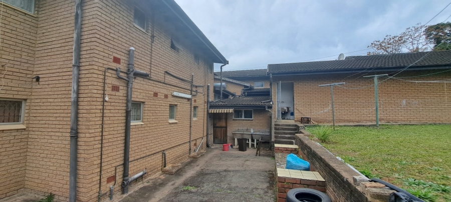 7 Bedroom Property for Sale in Reservoir Hills KwaZulu-Natal