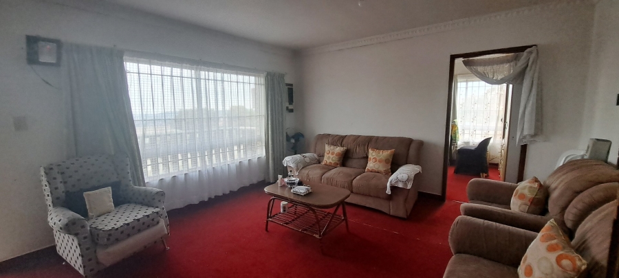 7 Bedroom Property for Sale in Reservoir Hills KwaZulu-Natal
