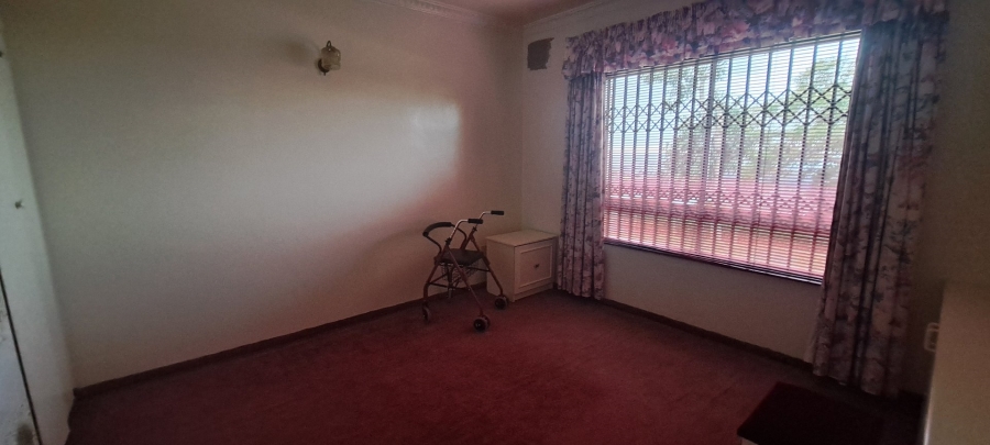 7 Bedroom Property for Sale in Reservoir Hills KwaZulu-Natal