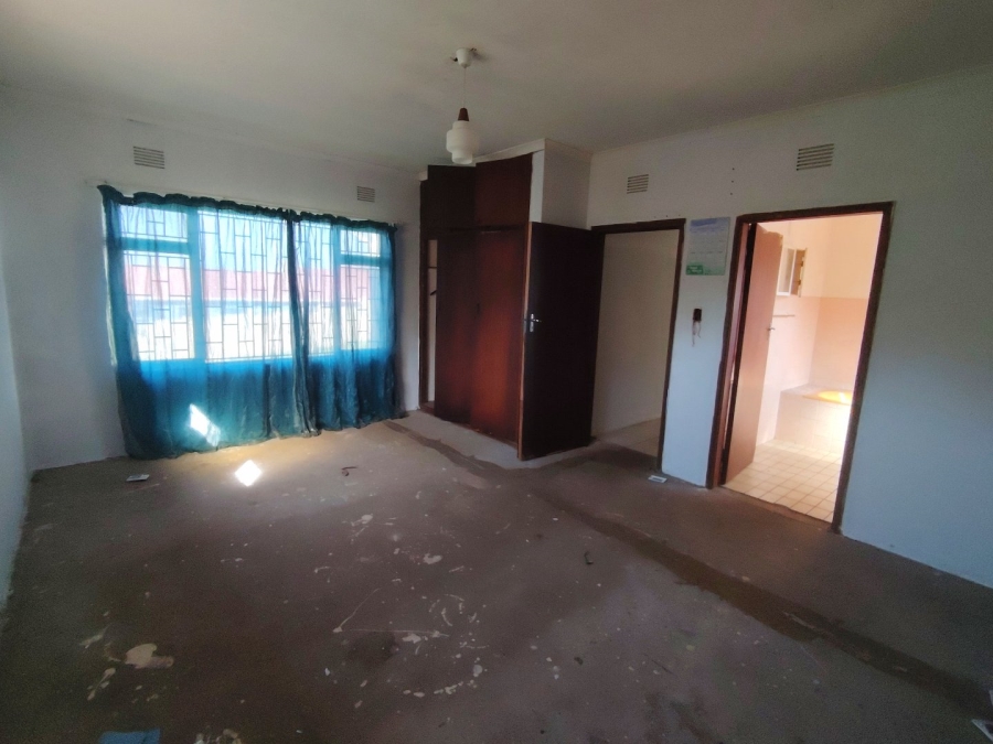 4 Bedroom Property for Sale in Margate KwaZulu-Natal