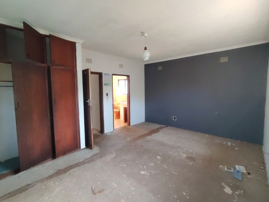 4 Bedroom Property for Sale in Margate KwaZulu-Natal