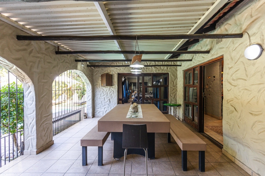 4 Bedroom Property for Sale in Uvongo KwaZulu-Natal