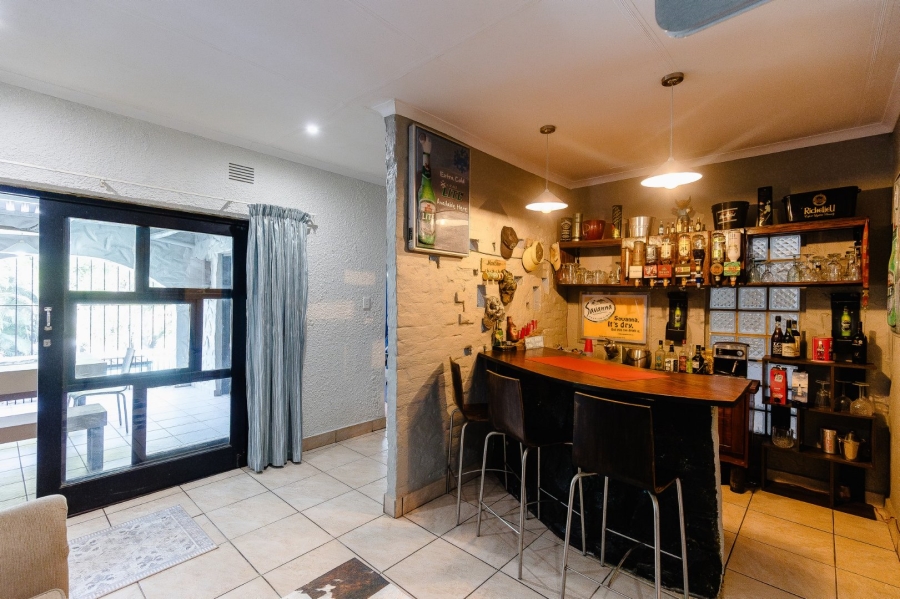 4 Bedroom Property for Sale in Uvongo KwaZulu-Natal