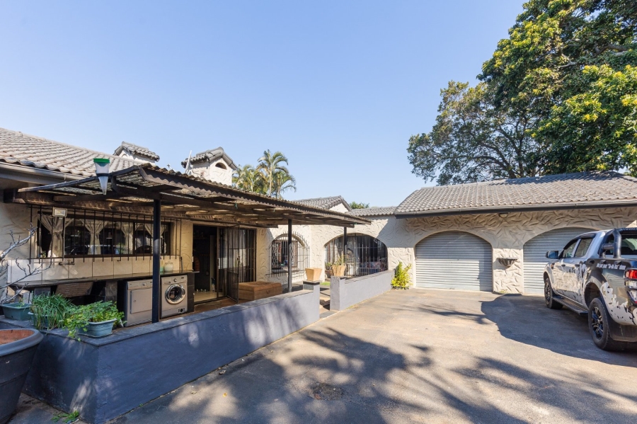 4 Bedroom Property for Sale in Uvongo KwaZulu-Natal