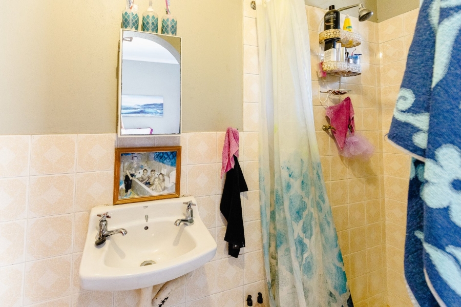 4 Bedroom Property for Sale in Uvongo KwaZulu-Natal