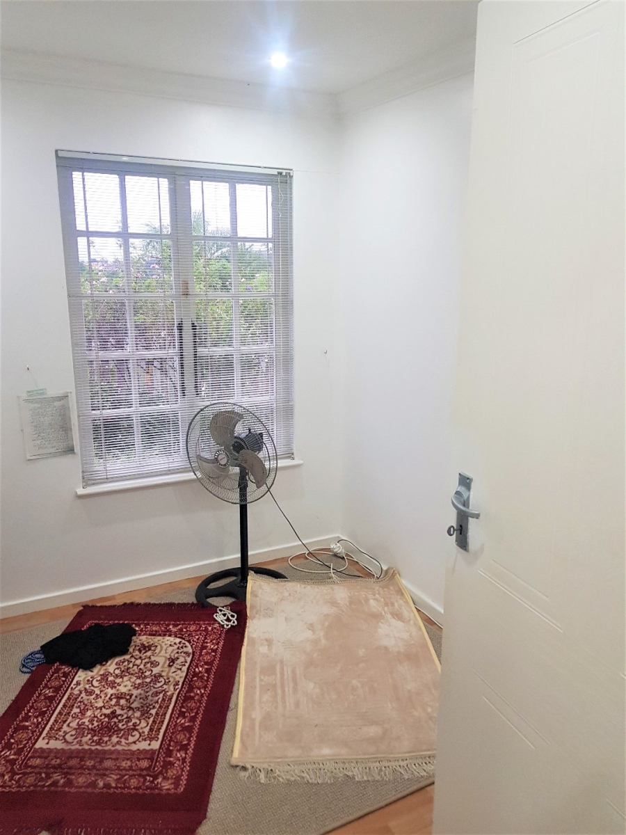 3 Bedroom Property for Sale in Sherwood KwaZulu-Natal