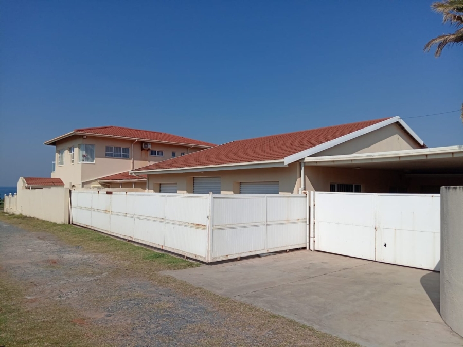 8 Bedroom Property for Sale in St Michaels On Sea KwaZulu-Natal