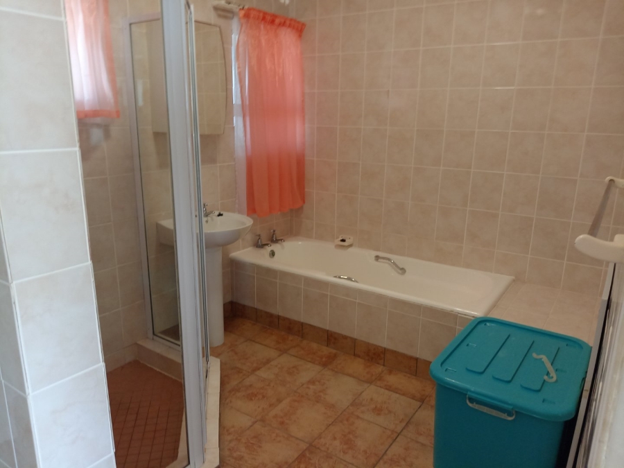 8 Bedroom Property for Sale in St Michaels On Sea KwaZulu-Natal