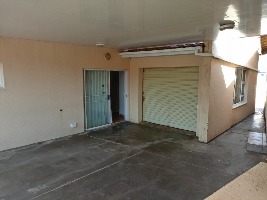 8 Bedroom Property for Sale in St Michaels On Sea KwaZulu-Natal