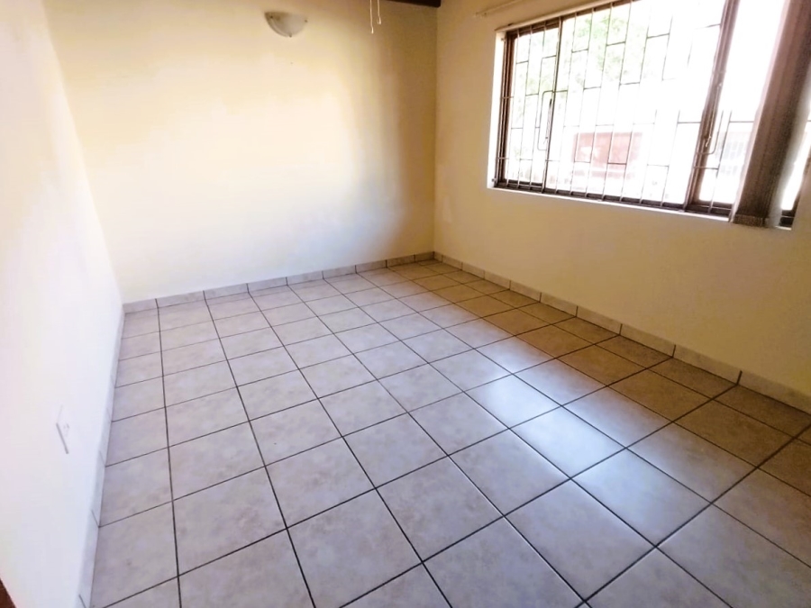 2 Bedroom Property for Sale in Southport KwaZulu-Natal