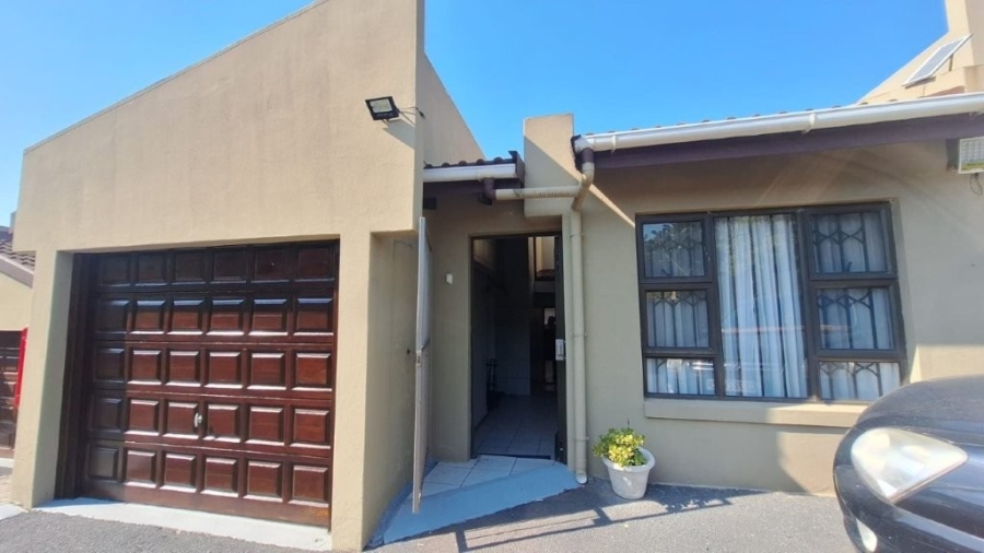 2 Bedroom Property for Sale in Hibberdene KwaZulu-Natal