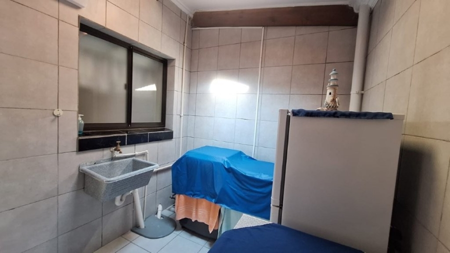 2 Bedroom Property for Sale in Hibberdene KwaZulu-Natal