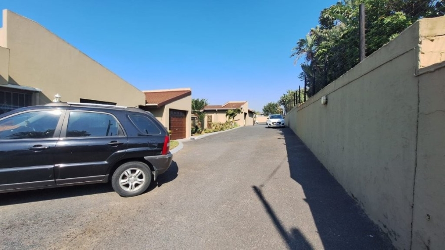2 Bedroom Property for Sale in Hibberdene KwaZulu-Natal