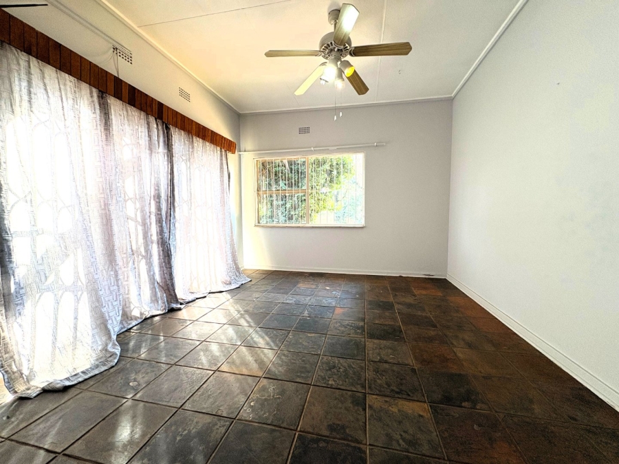 3 Bedroom Property for Sale in Huttenheights KwaZulu-Natal