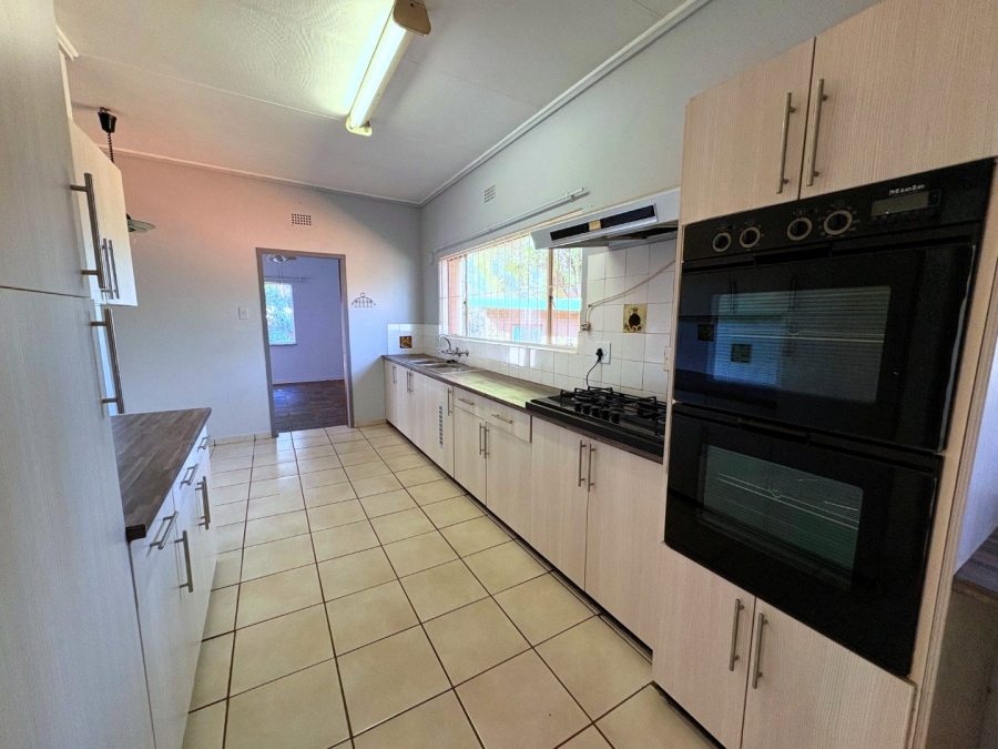 3 Bedroom Property for Sale in Huttenheights KwaZulu-Natal