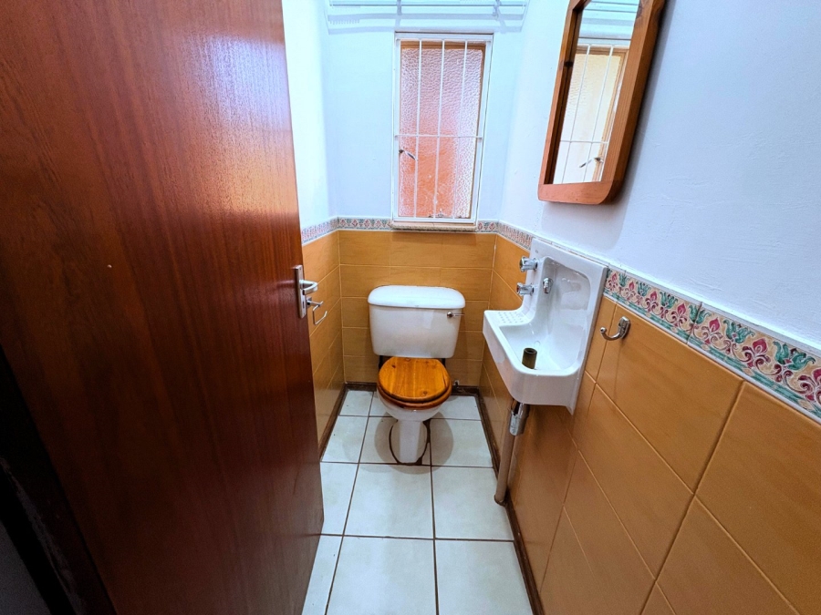 3 Bedroom Property for Sale in Huttenheights KwaZulu-Natal