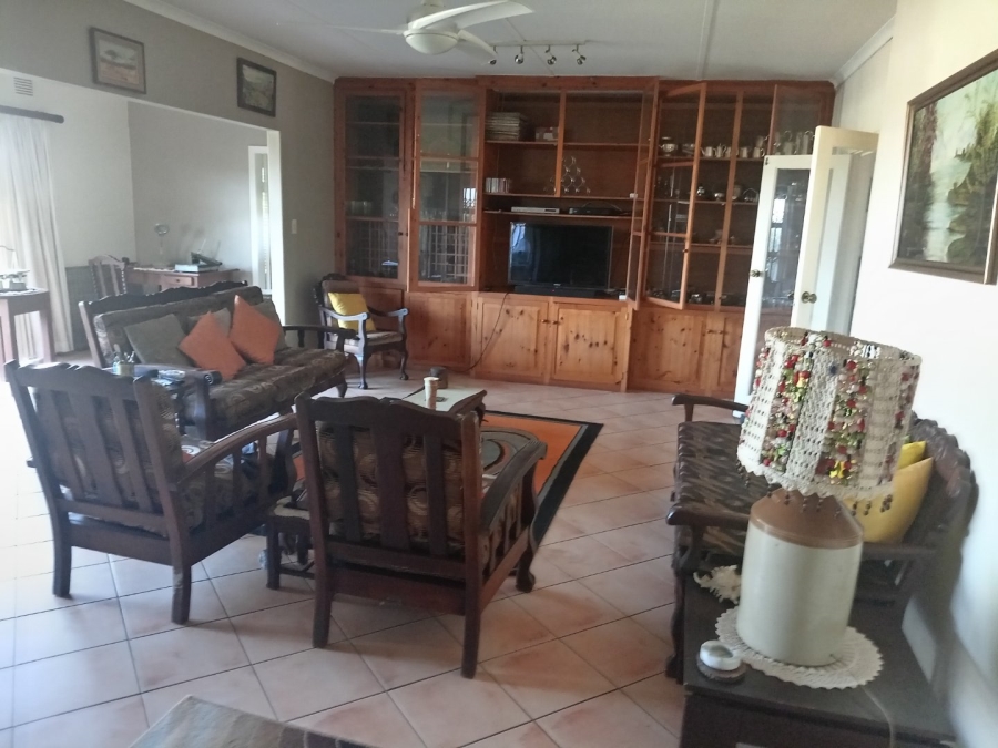 3 Bedroom Property for Sale in St Michaels On Sea KwaZulu-Natal