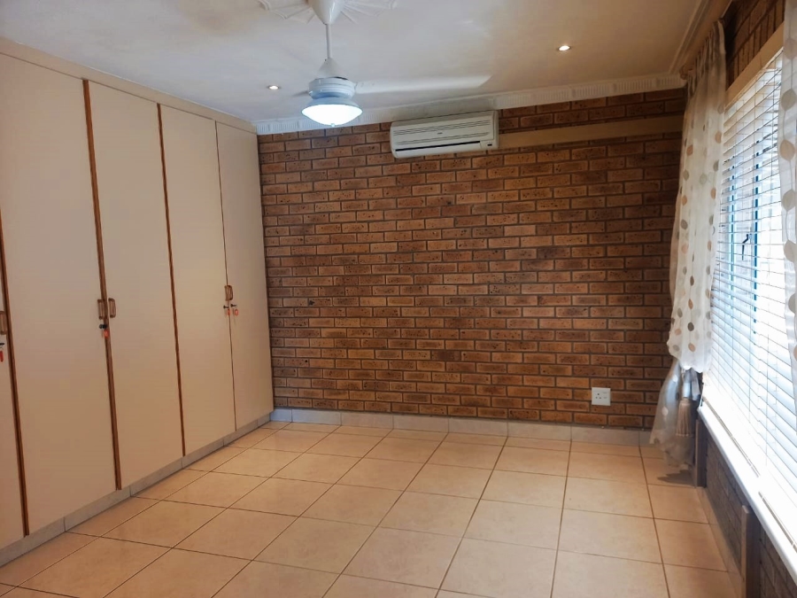 4 Bedroom Property for Sale in Shelly Beach KwaZulu-Natal