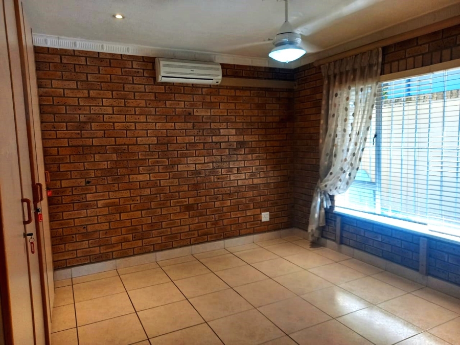 4 Bedroom Property for Sale in Shelly Beach KwaZulu-Natal