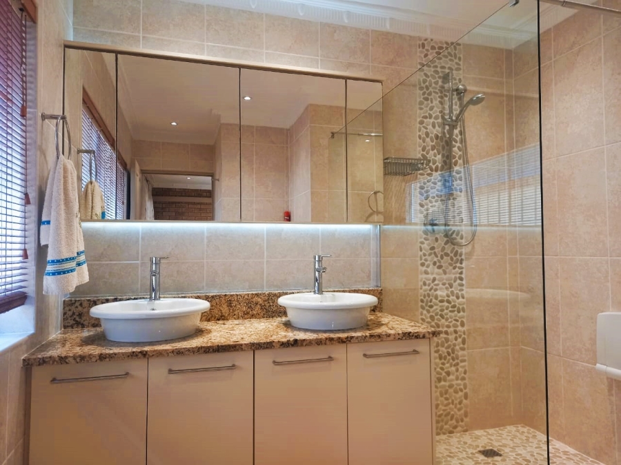 4 Bedroom Property for Sale in Shelly Beach KwaZulu-Natal