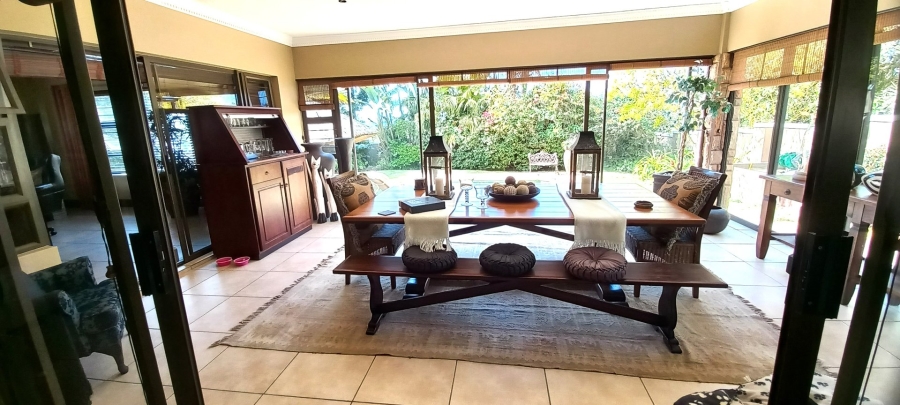 5 Bedroom Property for Sale in Umtentweni KwaZulu-Natal