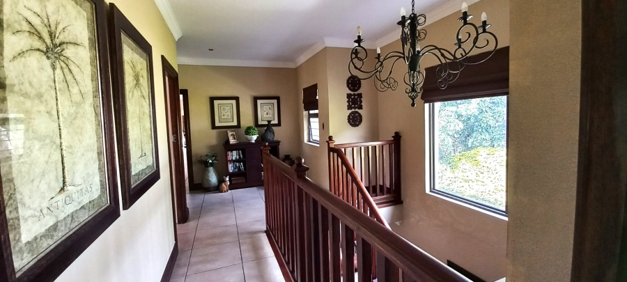 5 Bedroom Property for Sale in Umtentweni KwaZulu-Natal