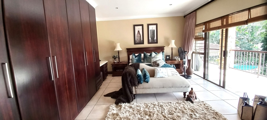 5 Bedroom Property for Sale in Umtentweni KwaZulu-Natal