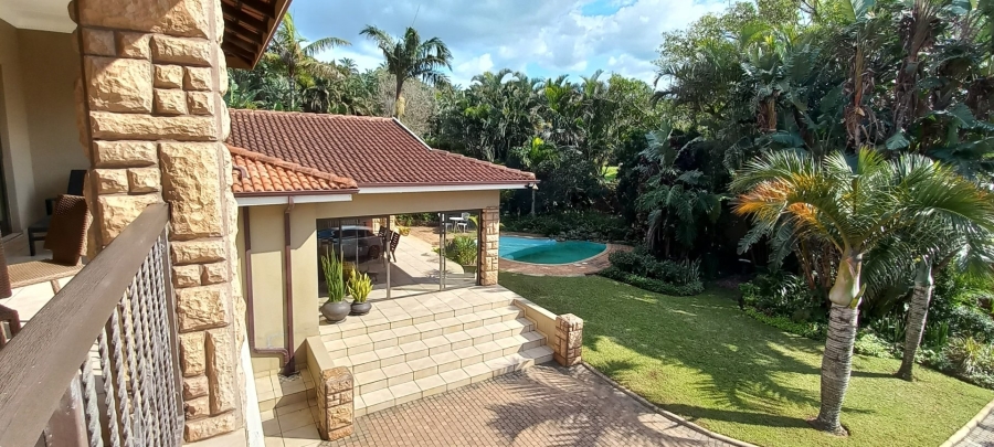 5 Bedroom Property for Sale in Umtentweni KwaZulu-Natal