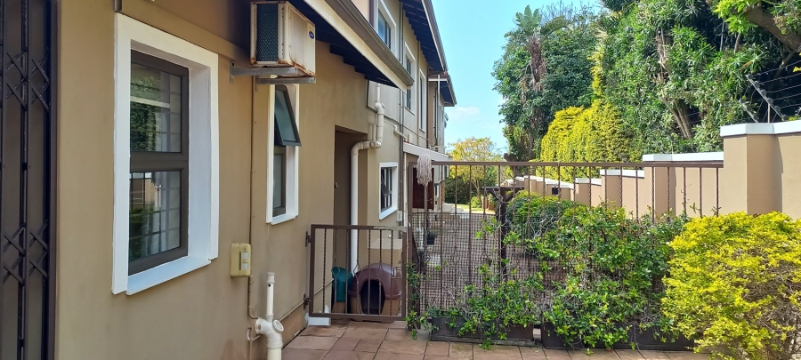 5 Bedroom Property for Sale in Umtentweni KwaZulu-Natal