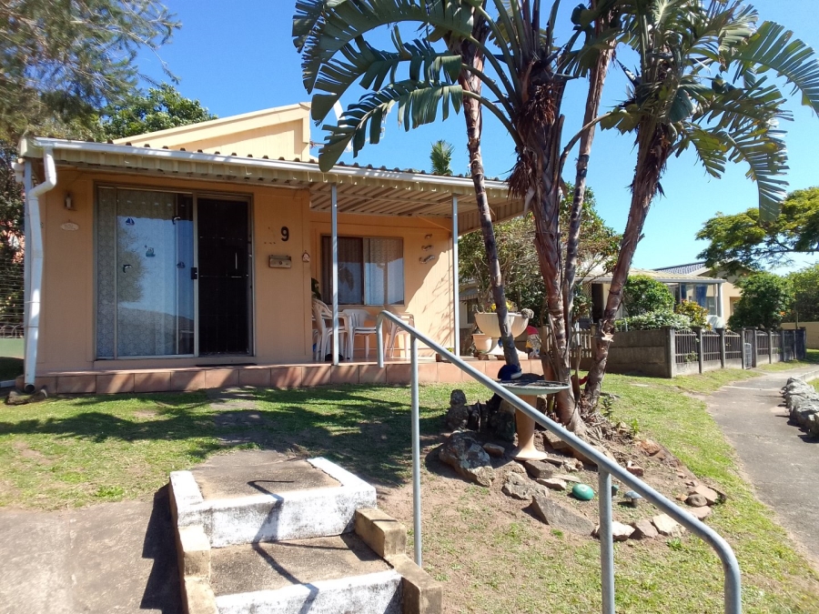 2 Bedroom Property for Sale in Hibberdene KwaZulu-Natal
