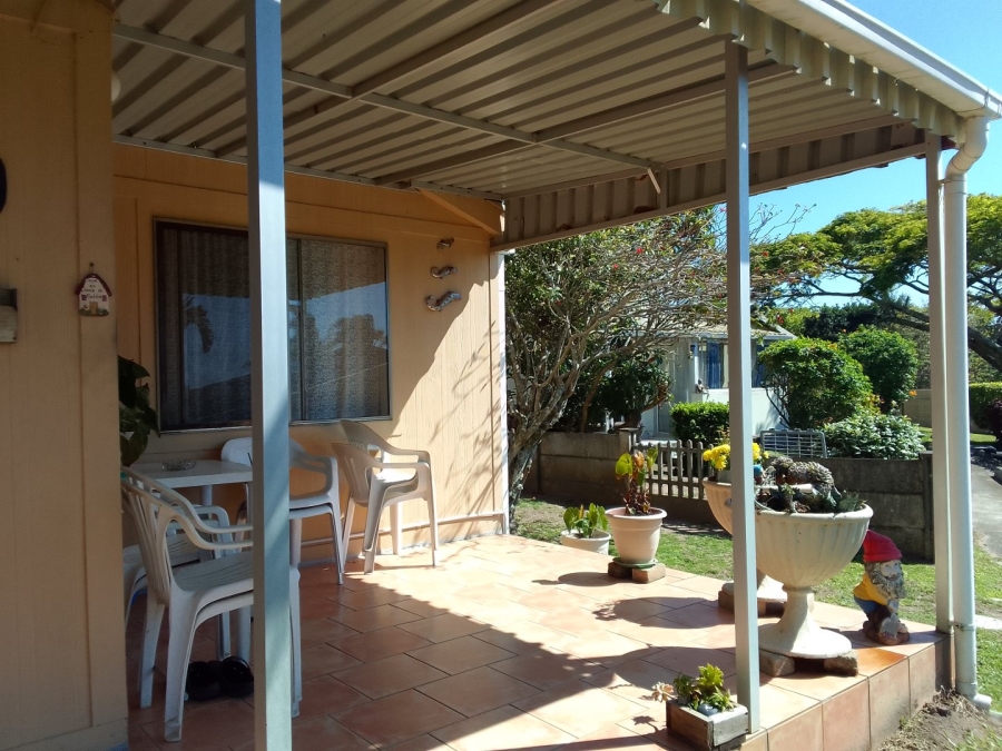 2 Bedroom Property for Sale in Hibberdene KwaZulu-Natal