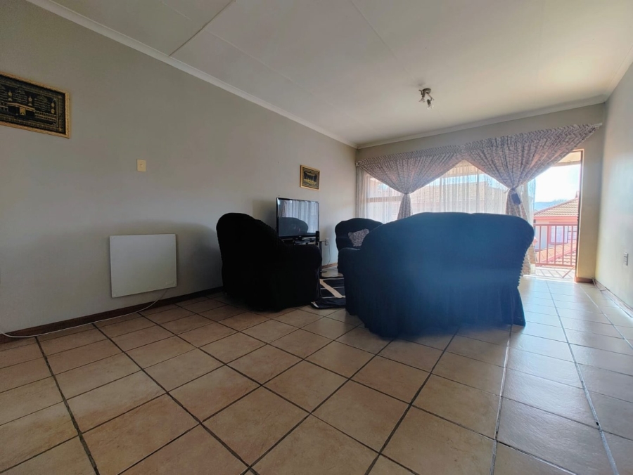 Bedroom Property for Sale in Pioneer Park KwaZulu-Natal