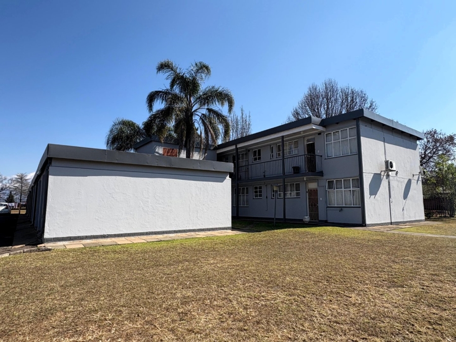 1 Bedroom Property for Sale in Barry Hertzog Park KwaZulu-Natal