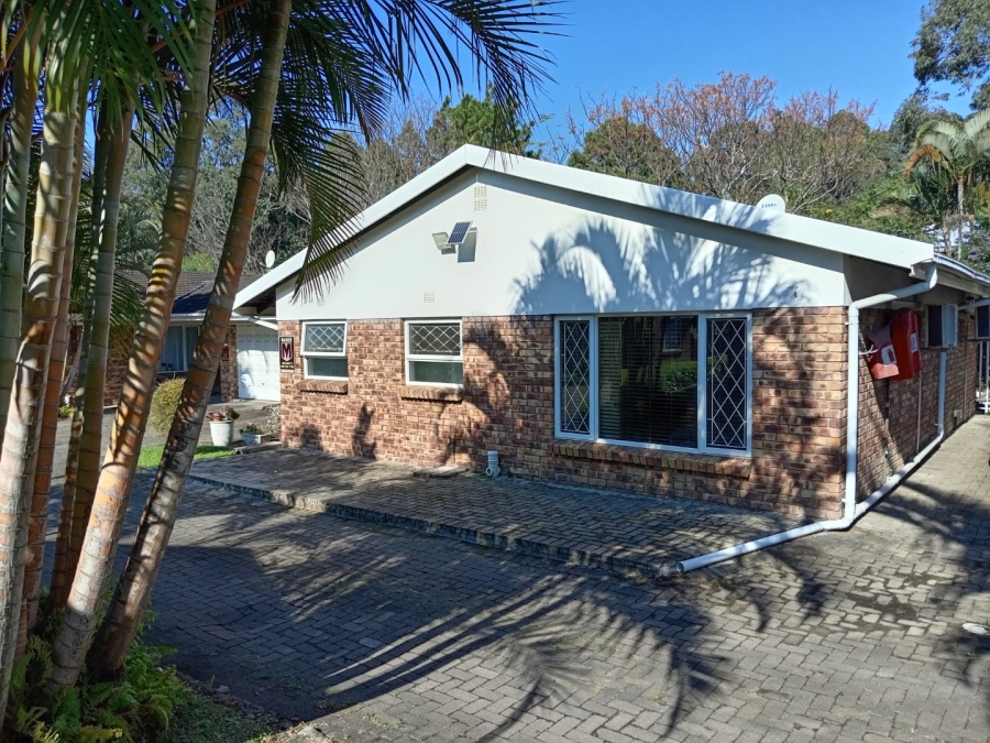 2 Bedroom Property for Sale in Uvongo KwaZulu-Natal