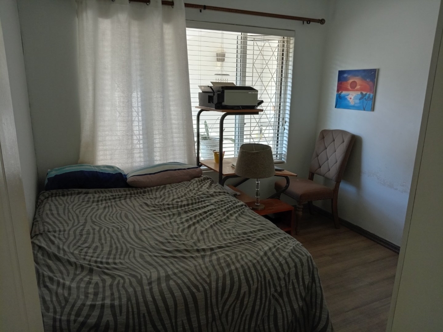 2 Bedroom Property for Sale in Uvongo KwaZulu-Natal