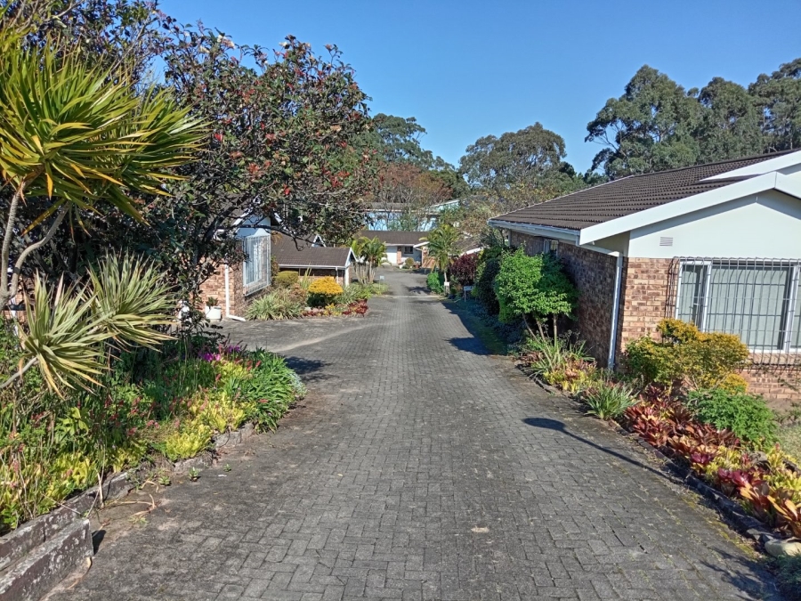 2 Bedroom Property for Sale in Uvongo KwaZulu-Natal