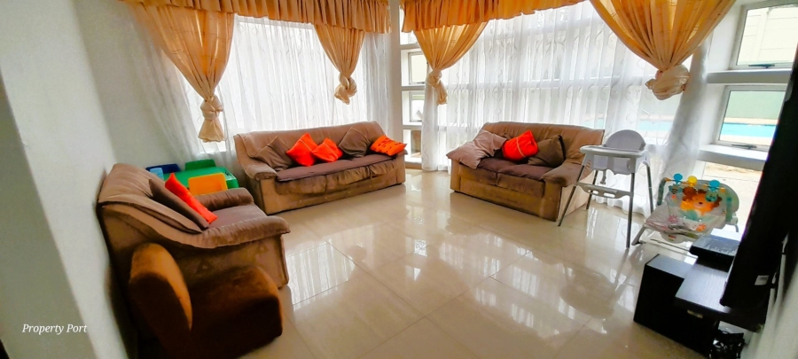 4 Bedroom Property for Sale in Oslo Beach KwaZulu-Natal