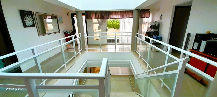 4 Bedroom Property for Sale in Oslo Beach KwaZulu-Natal