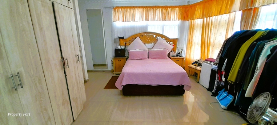4 Bedroom Property for Sale in Oslo Beach KwaZulu-Natal